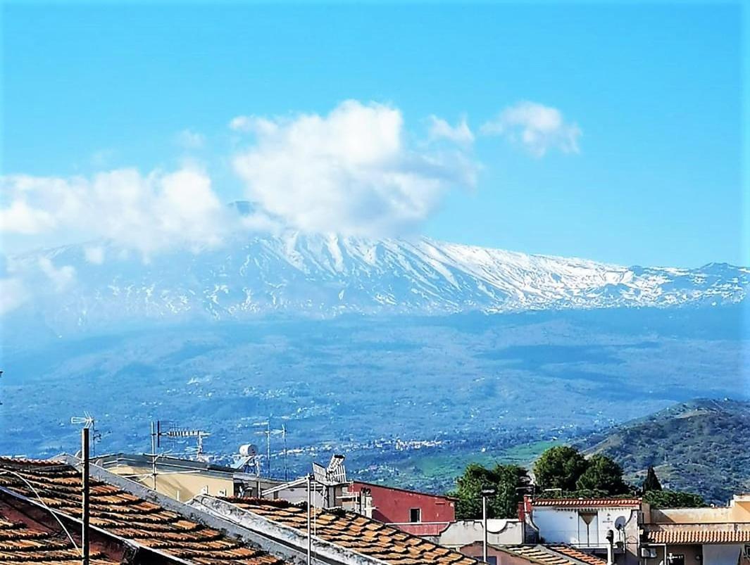 Casa Le Maioliche Giardini Naxos Exterior foto
